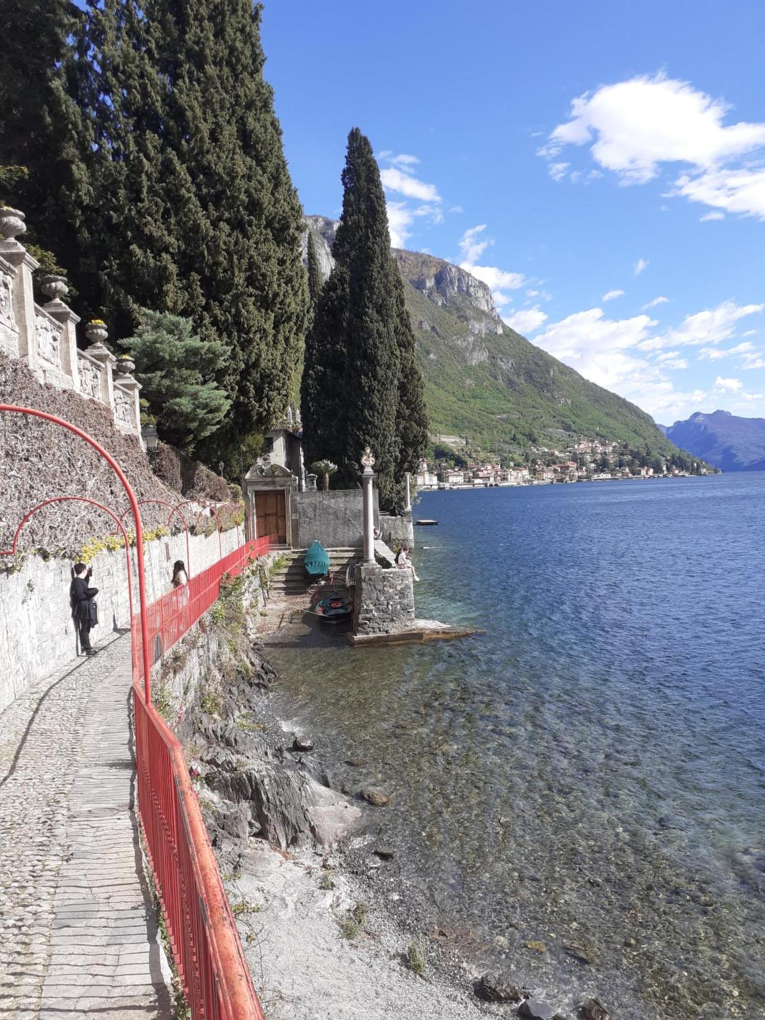 Casa In Riva Al Lago Варенна Екстер'єр фото