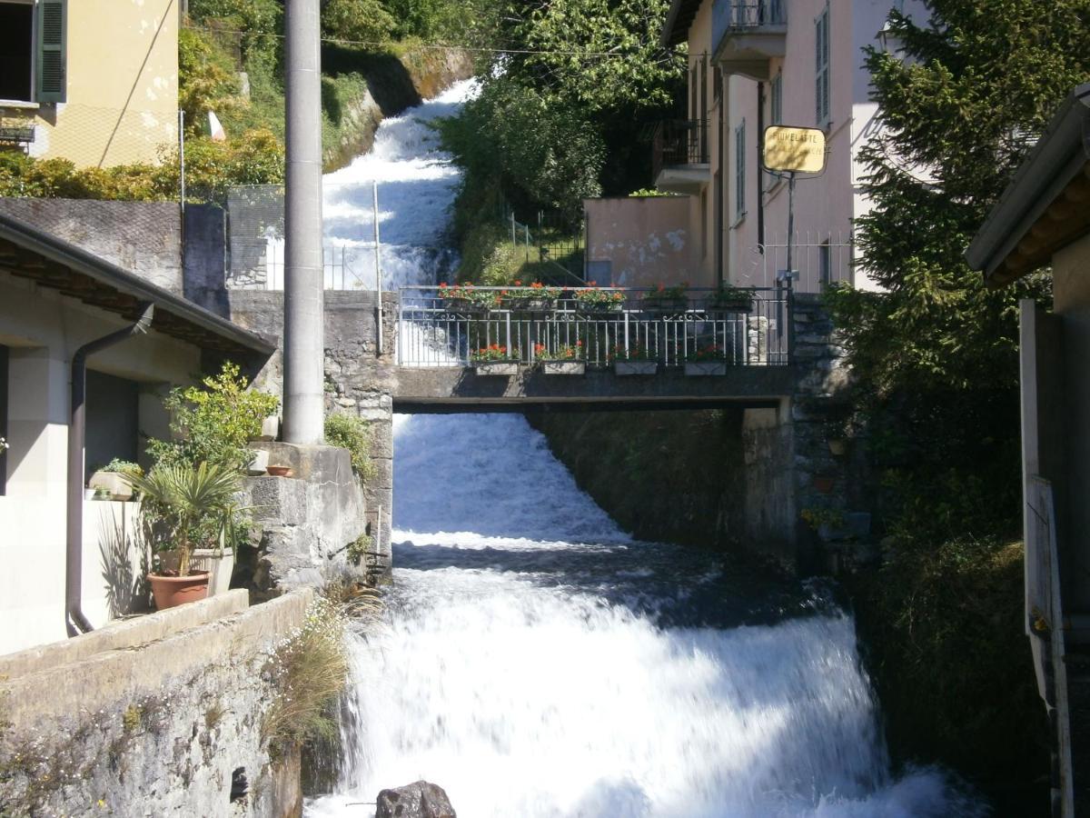 Casa In Riva Al Lago Варенна Екстер'єр фото