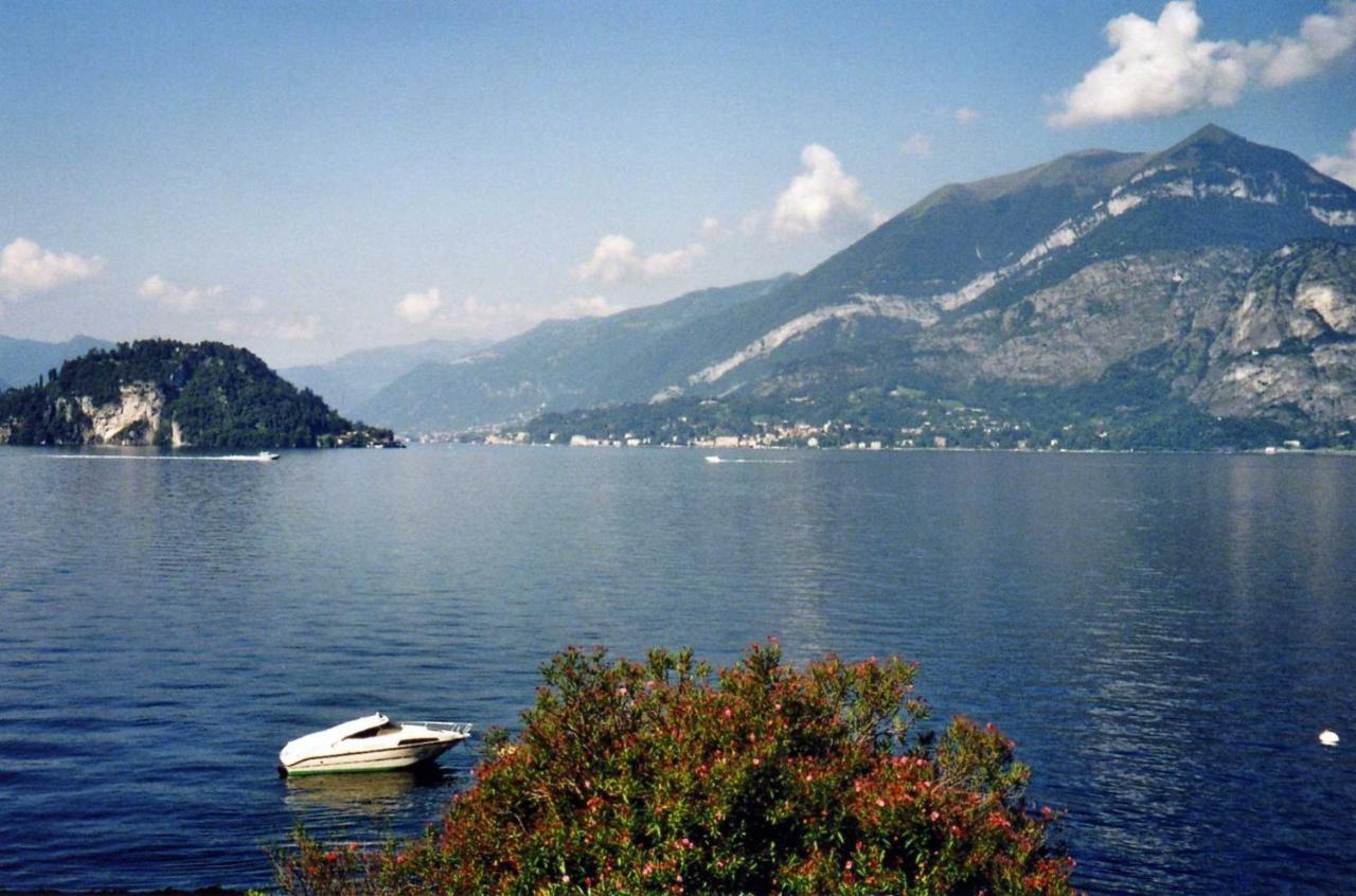 Casa In Riva Al Lago Варенна Екстер'єр фото